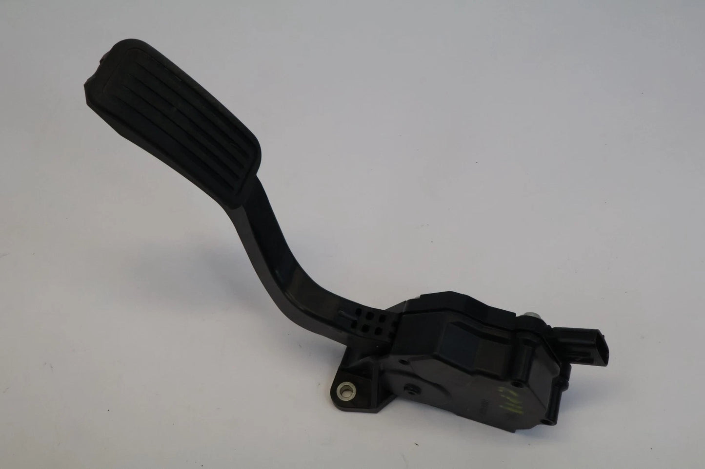 2006-2012 TOYOTA YARIS GAS ACCELERATOR PEDAL POSITION SENSOR OEM 78110-52020