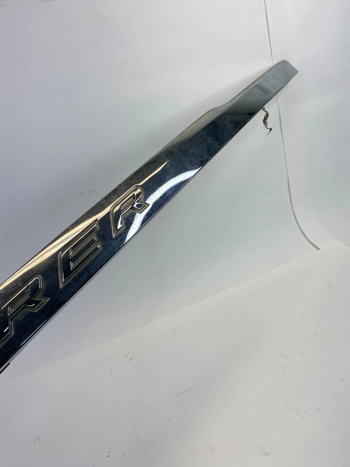 2013-2015 FORD POLICE INTERCEPTOR UTILITY REAR LIFTGATE MOLDING BB53-13B482-ABW