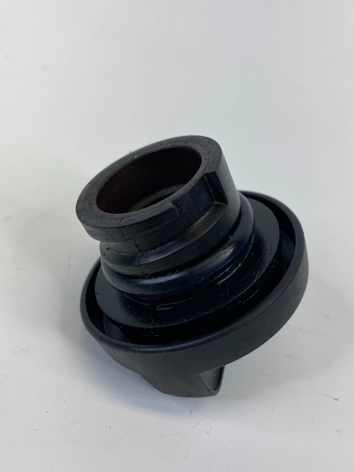 12-15 CHEVY CAPTIVA SPORT 12-17 REGAL 2.4L ENGINE OIL FLUID FILLER CAP SAE 5W-30