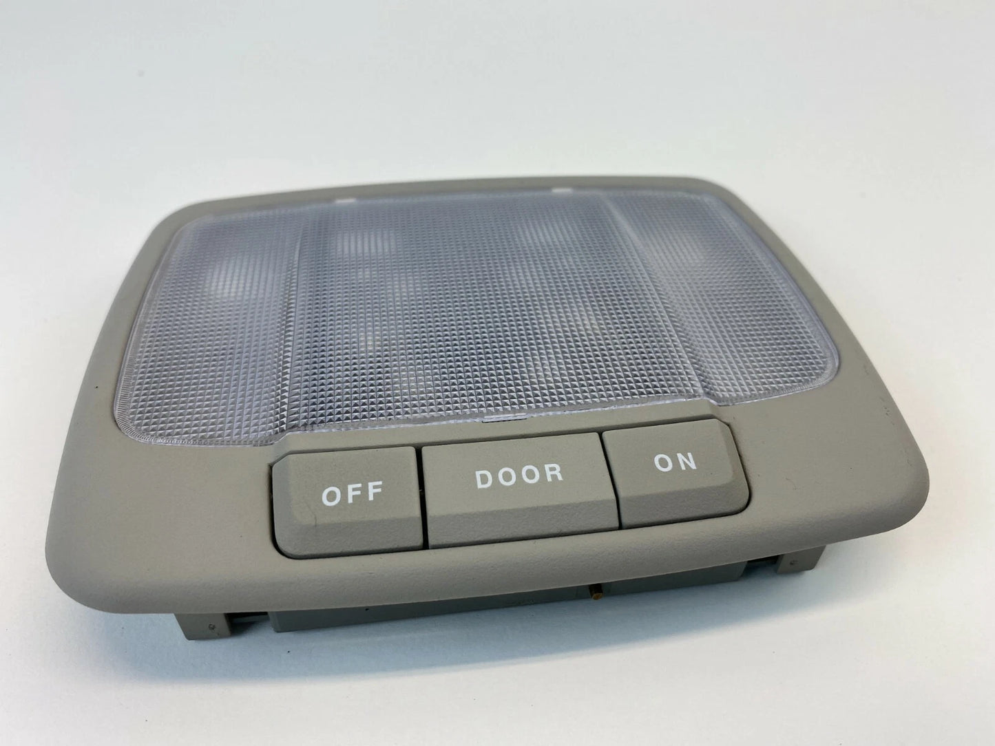 2004 2005 2006 KIA AMANTI INTERIOR ROOF DOME LAMP READING LIGHT ASSEMBLY OEM
