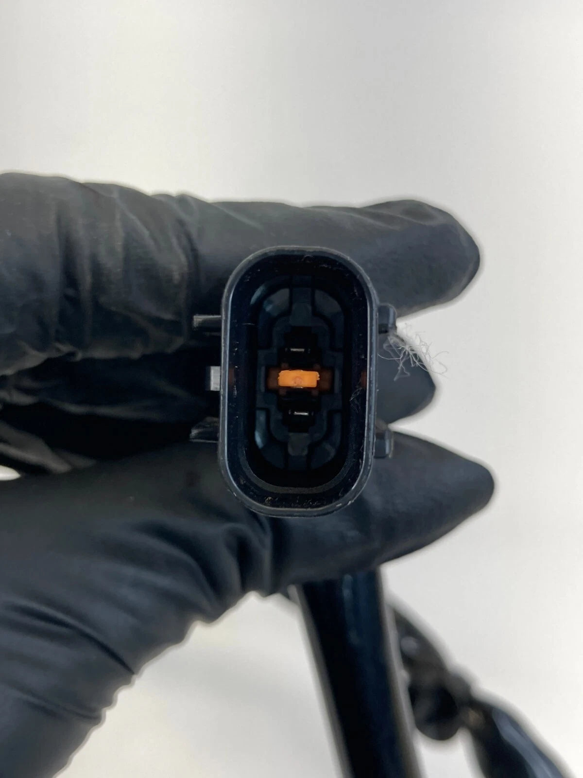 2008 2009 MITSUBISHI LANCER FRONT RIGHT PASSENGER SEAT BELT BUCKLE E034501 OEM