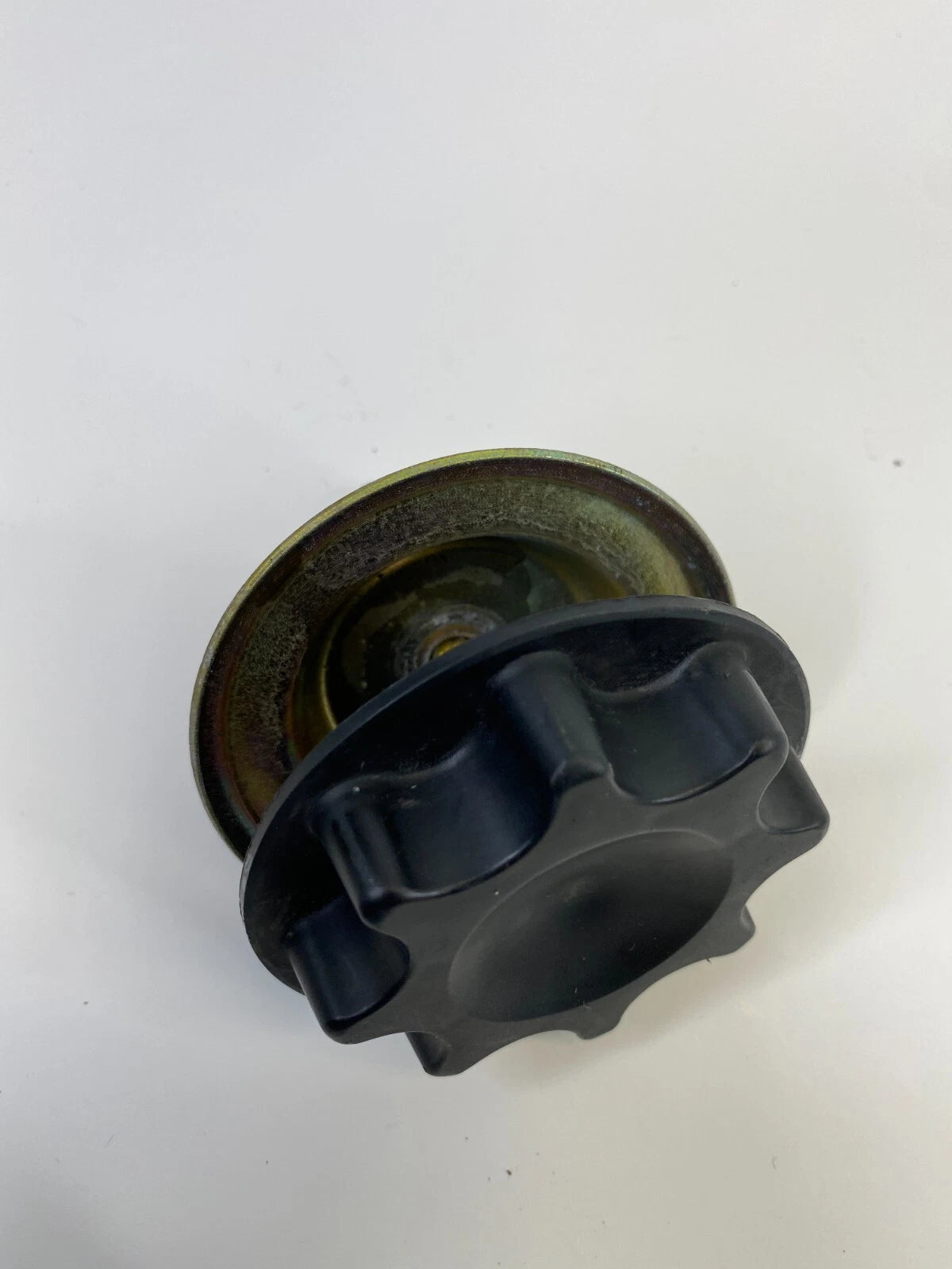 2001-2003 TOYOTA HIGHLANDER TIRE JACK HOLDER RETAINER HOLD DOWN BOLT SCREW OEM
