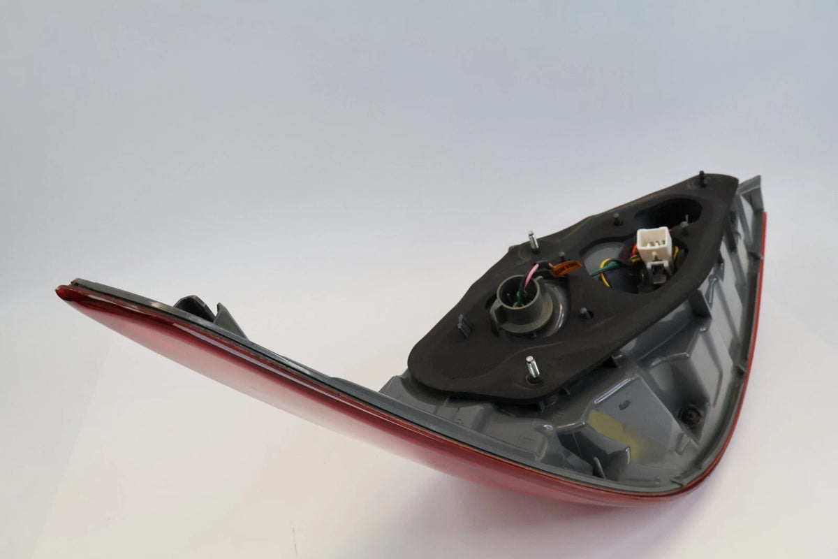 2015-2017 HYUNDAI ACCENT SEDAN RIGHT PASSENGER SIDE TAIL LIGHT TAILLIGHT OEM