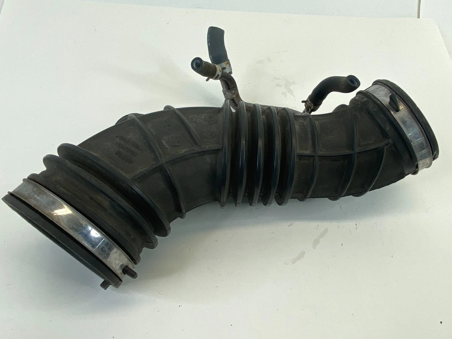 2008-12 Honda Accord 12-15 Crosstour 2.4L Air Intake Cleaner Hose Tube Pipe Duct