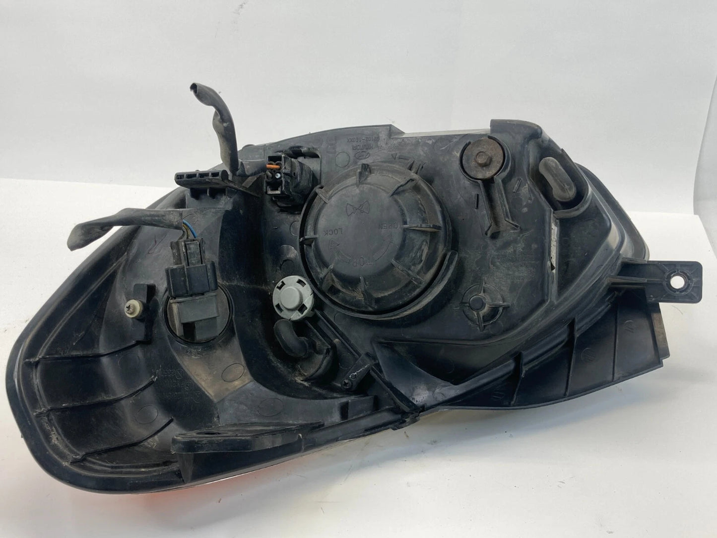 2006-2011 HYUNDAI ACCENT FRONT RIGHT PASSENGER SIDE HEADLIGHT ASSEMBLY OEM