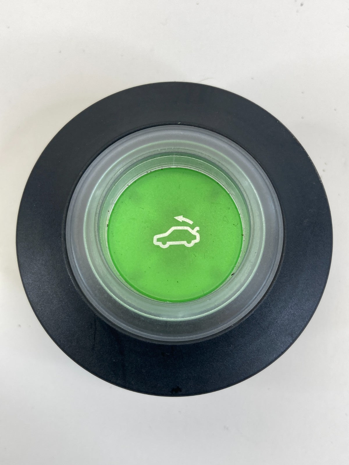 2006 Mercedes-Benz CLS500 Rear Trunk Release Opener Switch Button 002-821-49-51