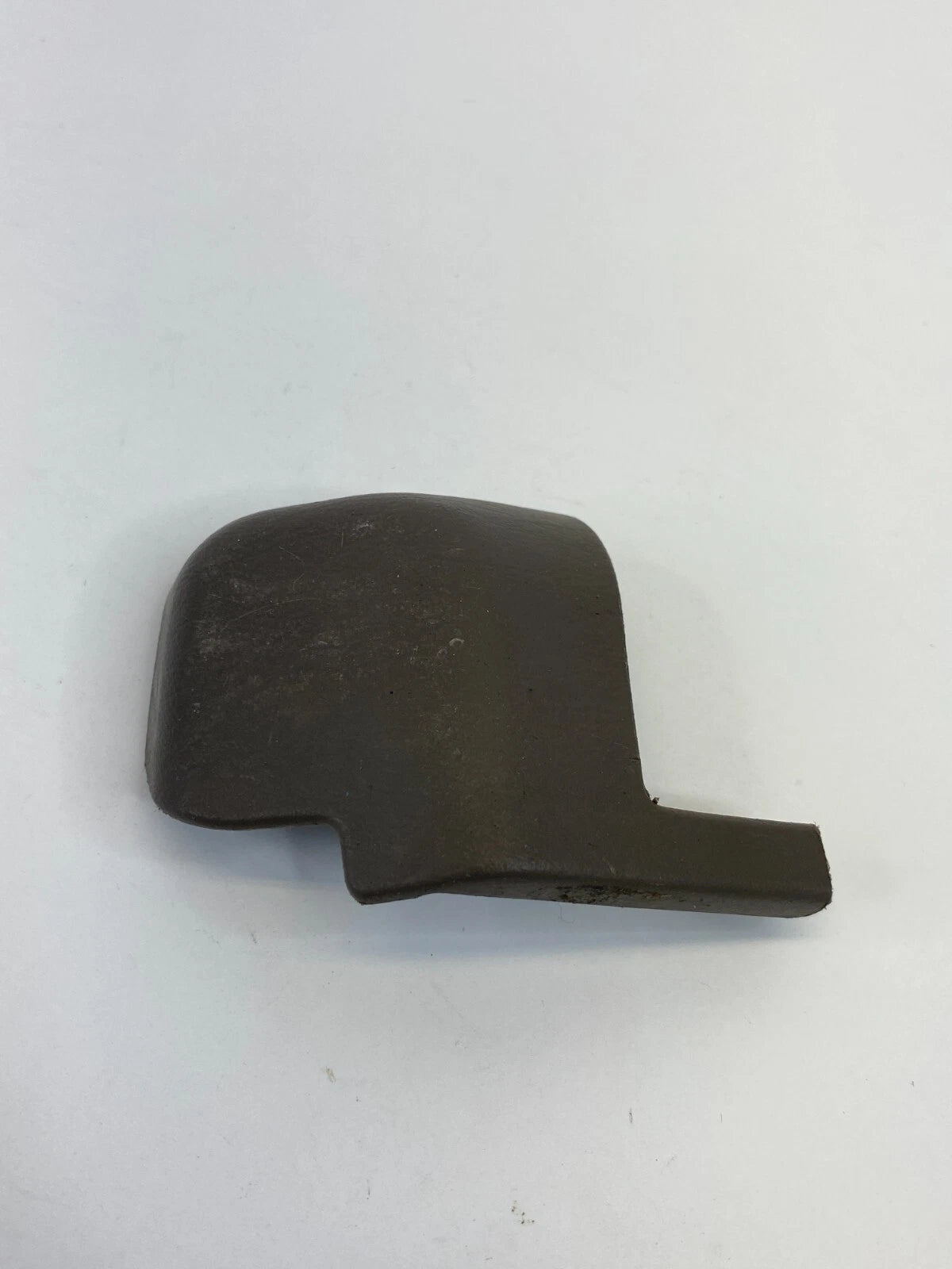 96-02 TOYOTA 4RUNNER FRONT RIGHT SIDE SEAT RAIL RACK TRACK END COVER 72137-35030