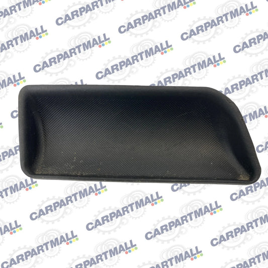 06-13 CHEVROLET IMPALA REAR RIGHT DOOR PANEL SCREW COVER CAP MAT TRIM 10352912