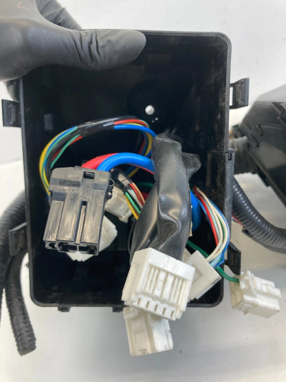 2013-2016 Nissan Pathfinder Engine Small Fuse Relay Box Compartment OEM