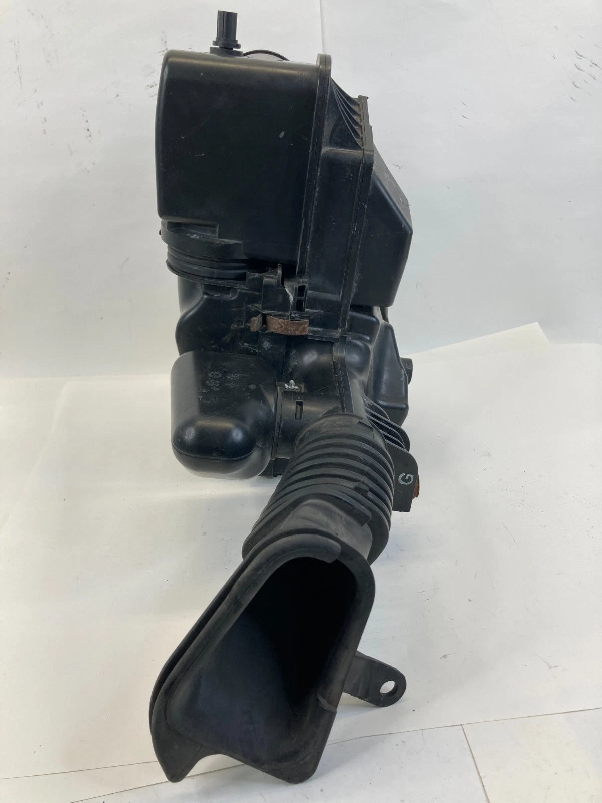 2007 2008 HONDA FIT 1.5L AIR CLEANER INTAKE HOUSING FILTER BOX OEM