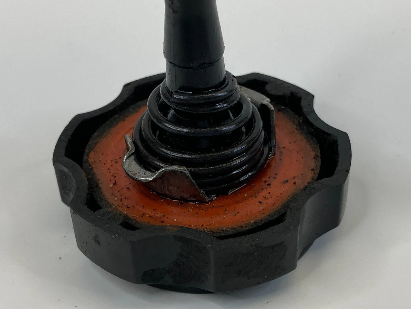 1999 2000 CADILLAC ESCALADE 5.7L POWER STEERING PUMP RESERVOIR CAP LID OEM