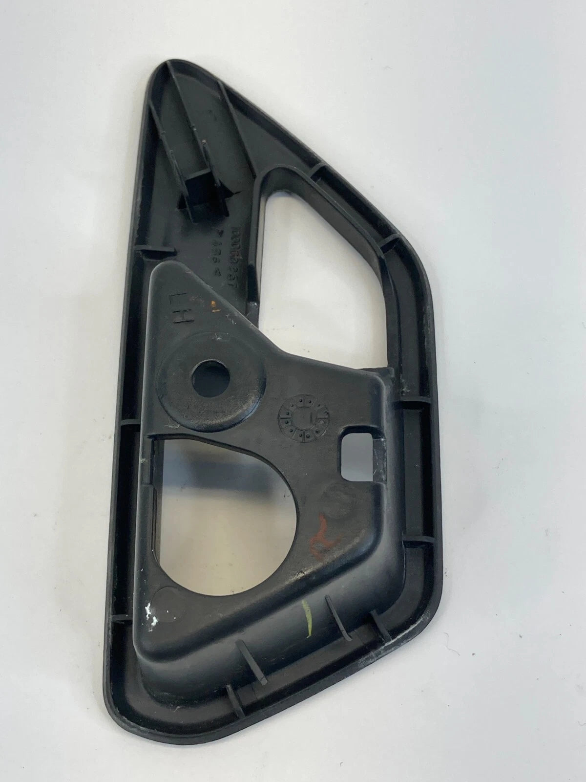 2009 2010 DODGE JOURNEY FRONT LEFT INTERIOR DOOR HANDLE BEZEL 100000257 OEM