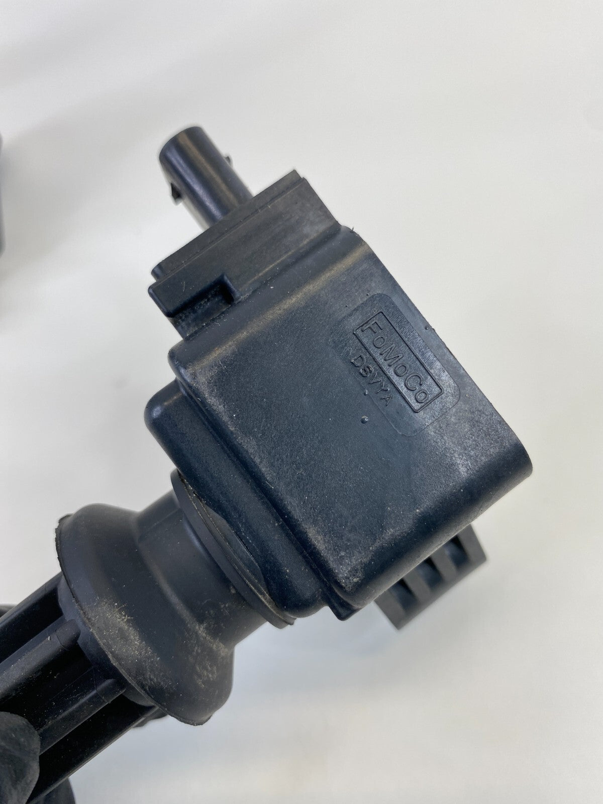 2012-2018 Ford Focus 12-19 Explorer 2.0L Ignition Coil Set CM5E-12A366-CA OEM