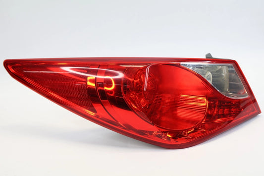2011-2014 HYUNDAI SONATA REAR LEFT DRIVER TAIL LIGHT TAILLAMP OUTER OEM 92401-3Q