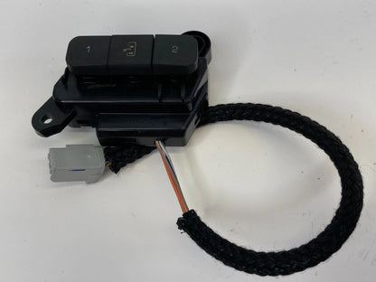 08-17 BUICK ENCLAVE 09-17 TRAVERSE SEAT ADJUST MEMORY CONTROL SWITCH 25884880