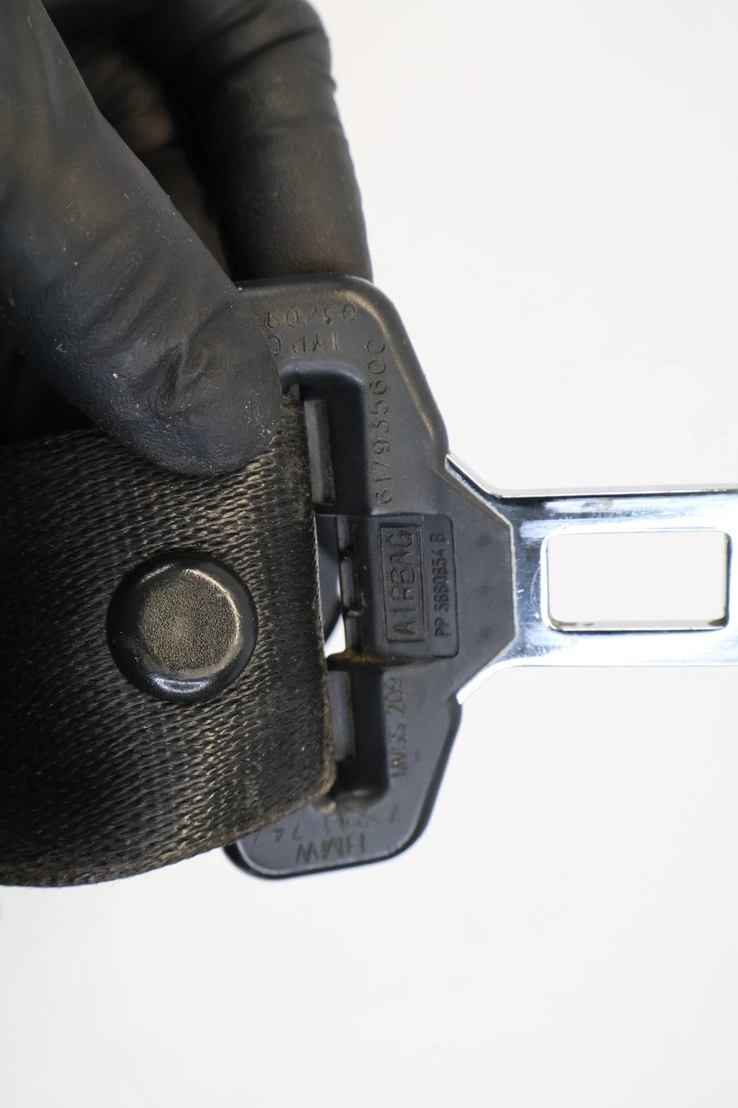 2011-2016 BMW 528I 535I 550I FRONT LEFT SIDE SEAT BELT RETRACTOR 618120900 OEM