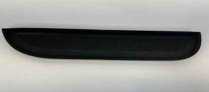 2006-2009 RANGE ROVER SPORT FRONT CENTER CONSOLE RIGHT SIDE INCERT RUBBER MAT
