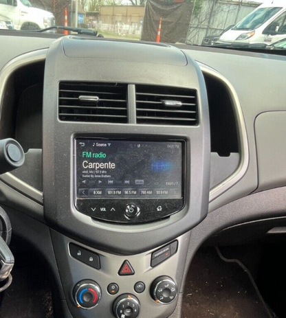 2013 2014 Chevrolet Sonic Radio AM/FM CD Player Receiver Display Screen 95327439