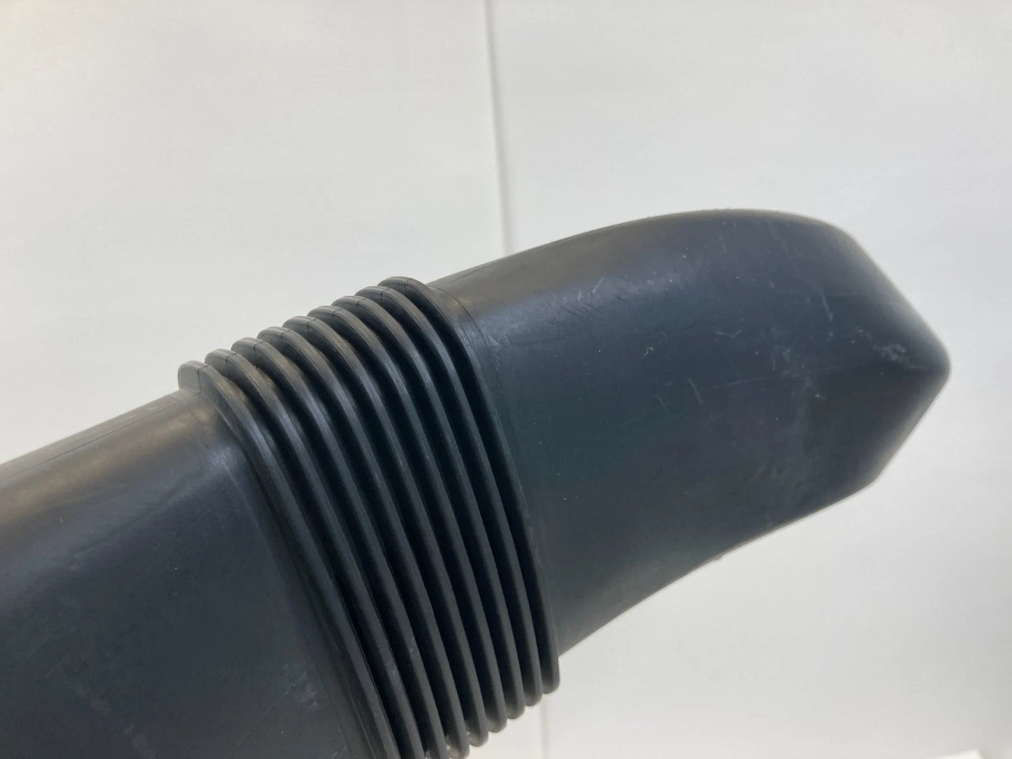 2012-2016 Volvo S60 2.5L L5 Air Inlet Intake Duct Hose Pipe 31293955 OEM