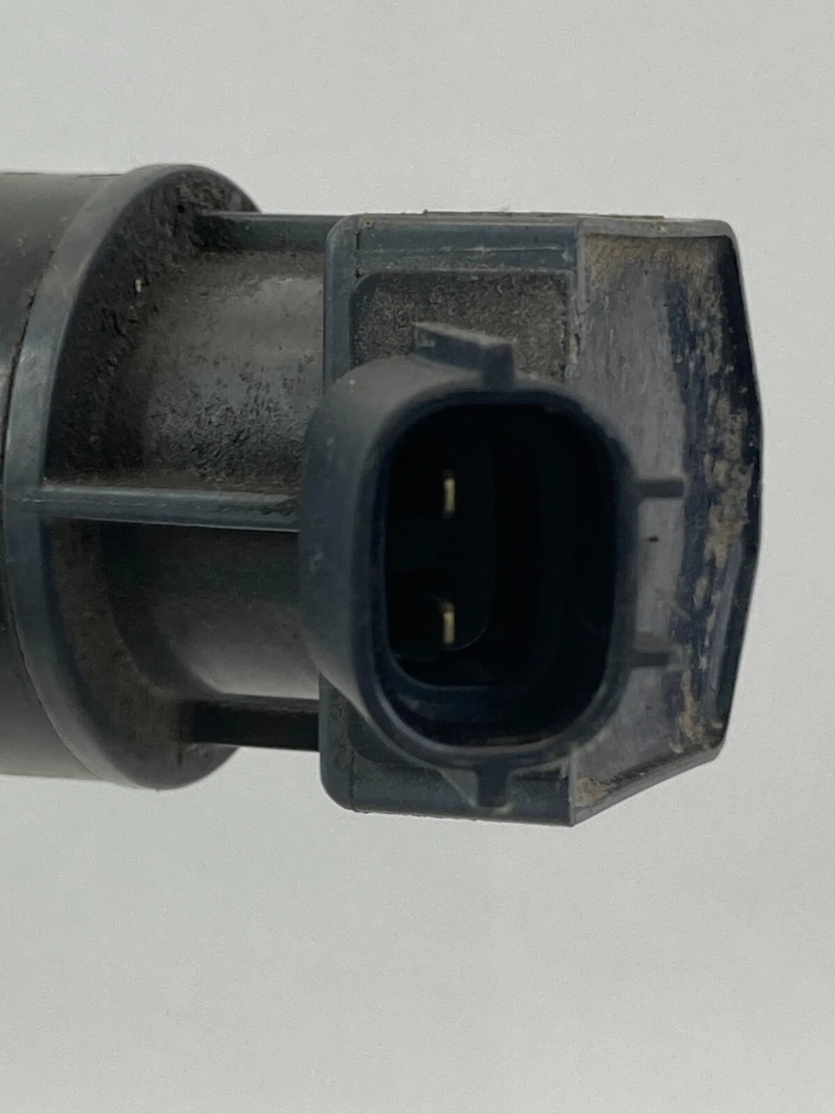 2008-2014 HYUNDAI SONATA 10-15 TUCSON IGNITION COIL ASSY DENSO 27300-3F100 OEM