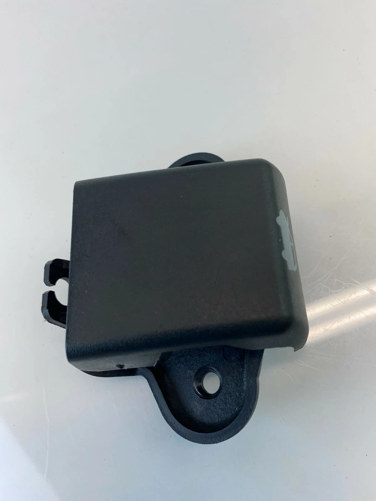 2008-2010 CHRYSLER TOWN & COUNTRY HOOD LATCH RELEASE HANDLE LEVER ASSEMBLY