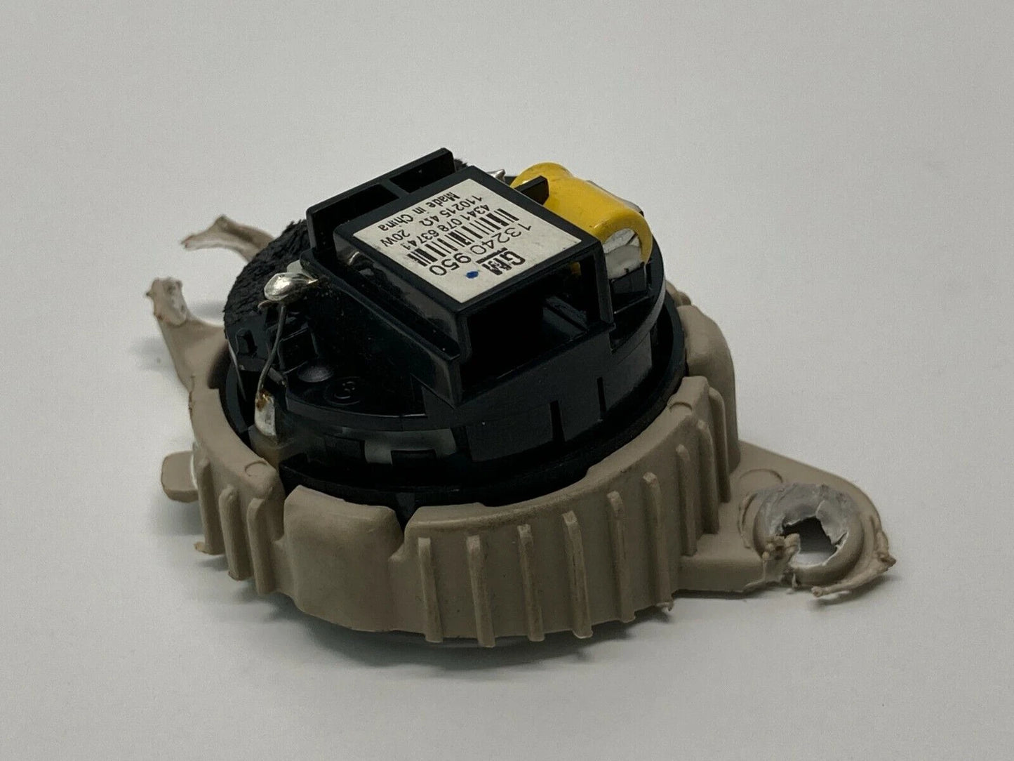 2011-2016 CHEVY CRUZE 2013-2020 SONIC FRONT RIGHT SIDE PILLAR TWEETER SPEAKER