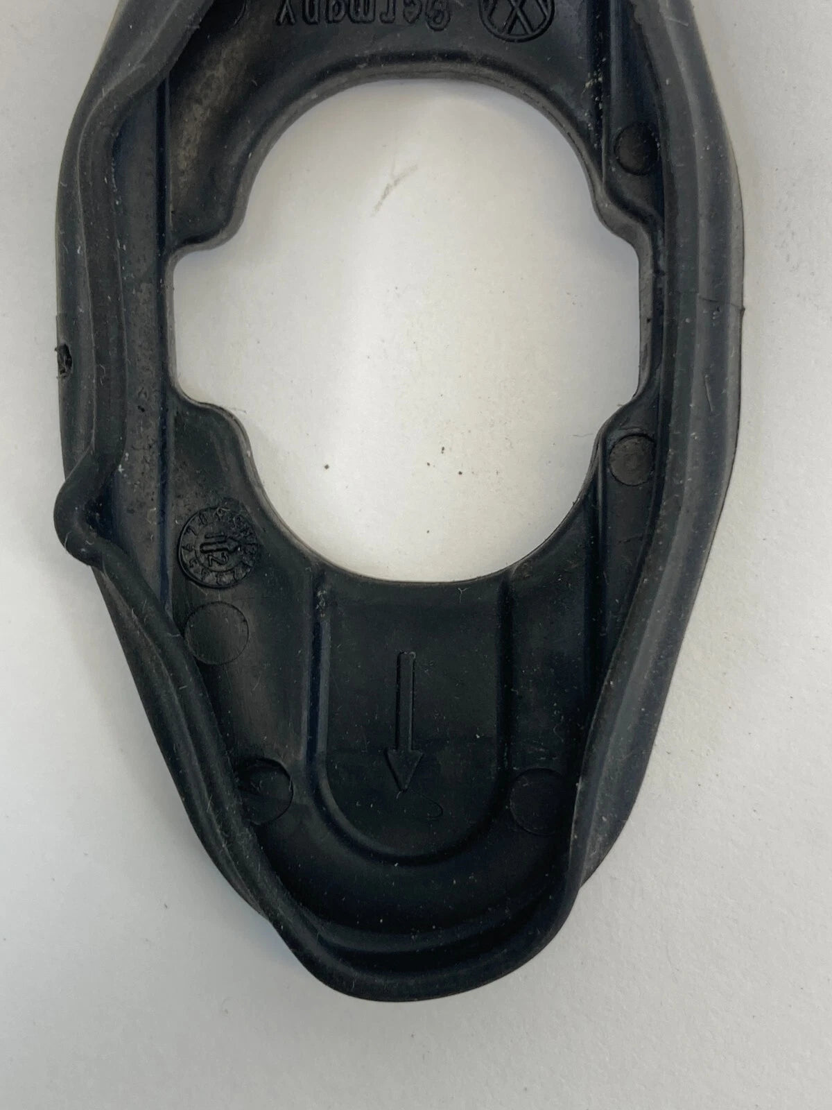 2009-2016 AUDI A4 QUATTRO REAR LEFT SIDE DOOR CHECK STOP STOPPER SEAL 8K0839923B