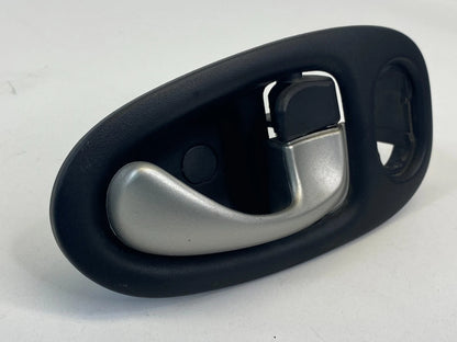 2002-2005 SATURN VUE REAR RIGHT SIDE INNER INTERIOR DOOR HANDLE 22710829 OEM