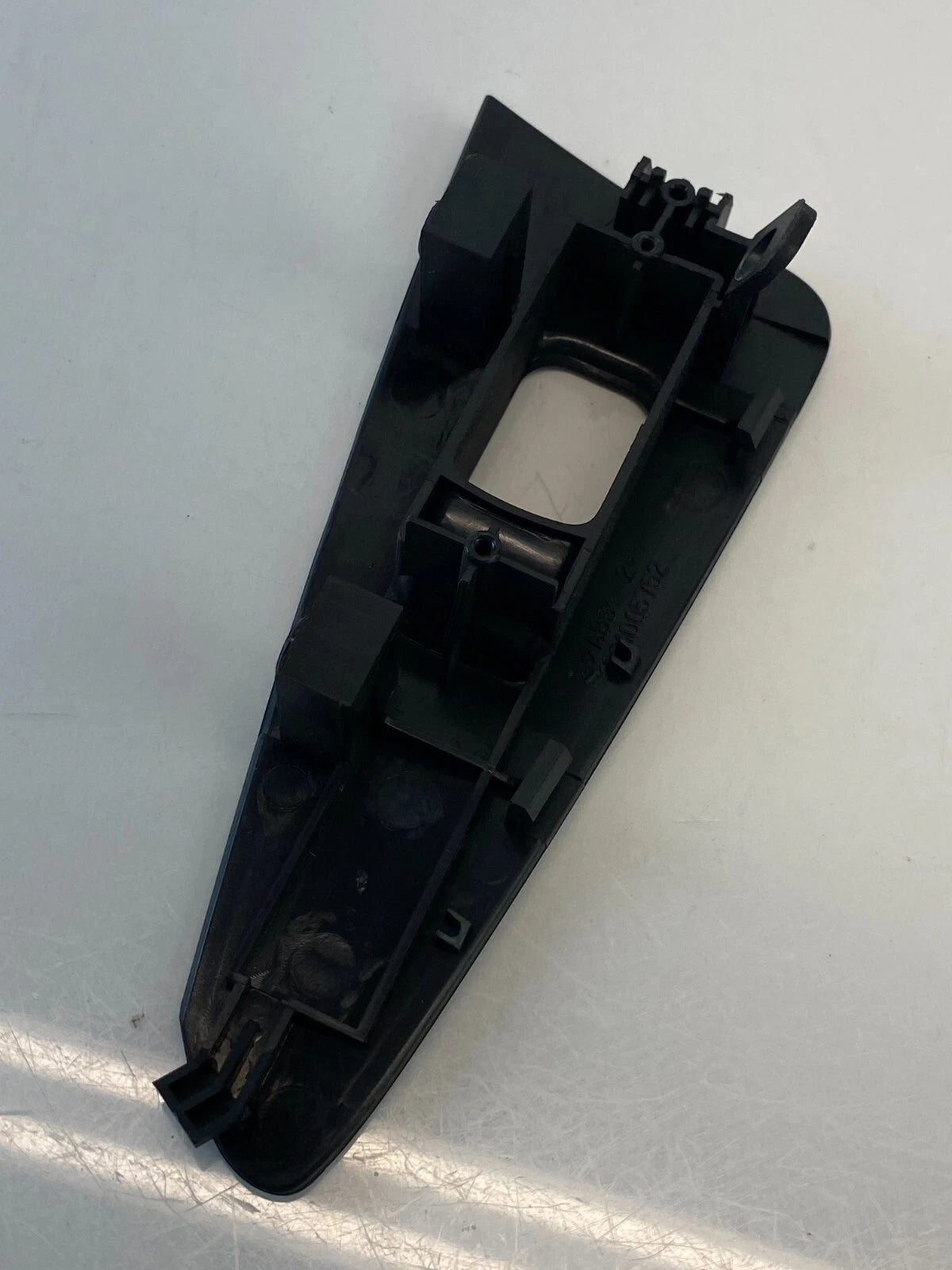 2010-2013 KIA FORTE REAR LEFT DRIVER WINDOW SWITCH TRIM BEZEL 201005752 OEM