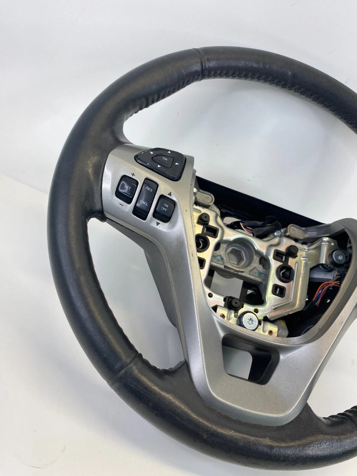 2013-2019 Ford Flex Steering Wheel w/ Audio & Cruise Control Switches OEM