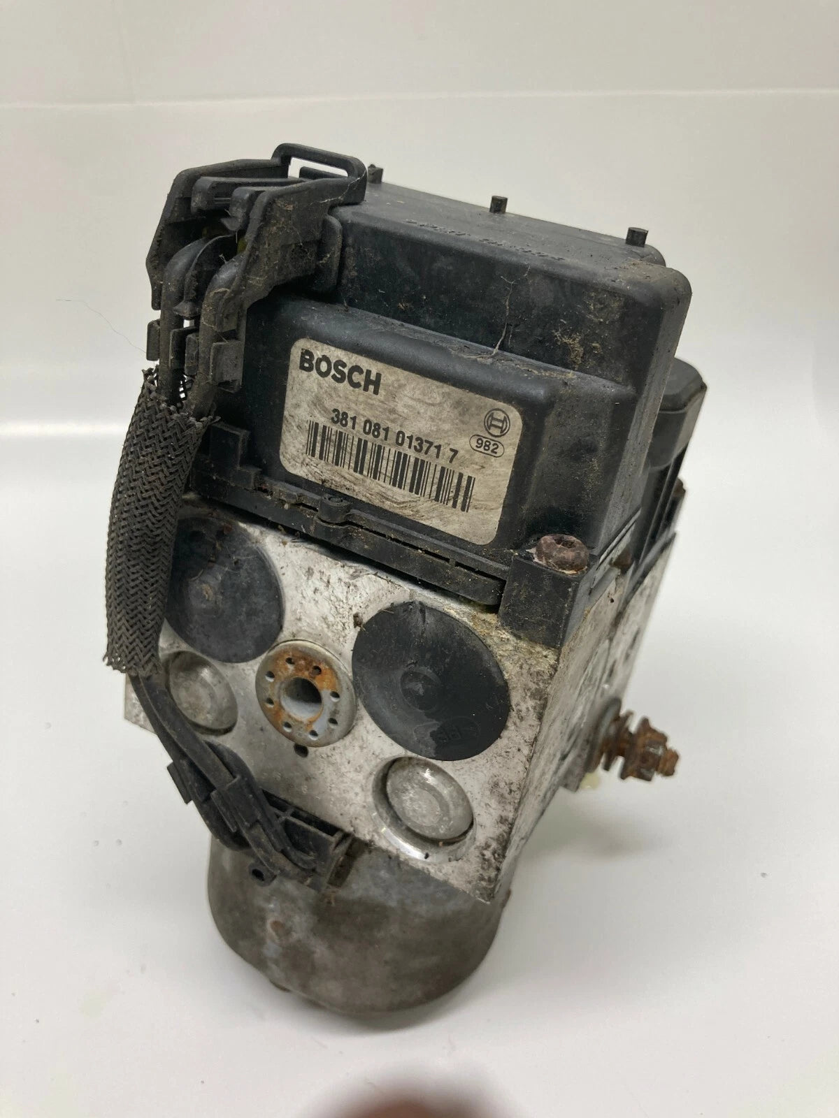 2000 2001 SUBARU LEGACY 2.5L ABS ANTI LOCK BRAKE PUMP CONTROL MODULE 27531AC05A