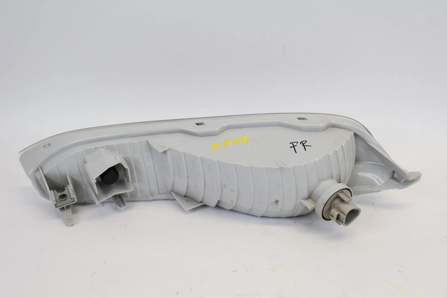 2016-2018 HONDA PILOT PASSENGER RIGHT BUMPER TURN SIGNAL PARKING LIGHT OEM