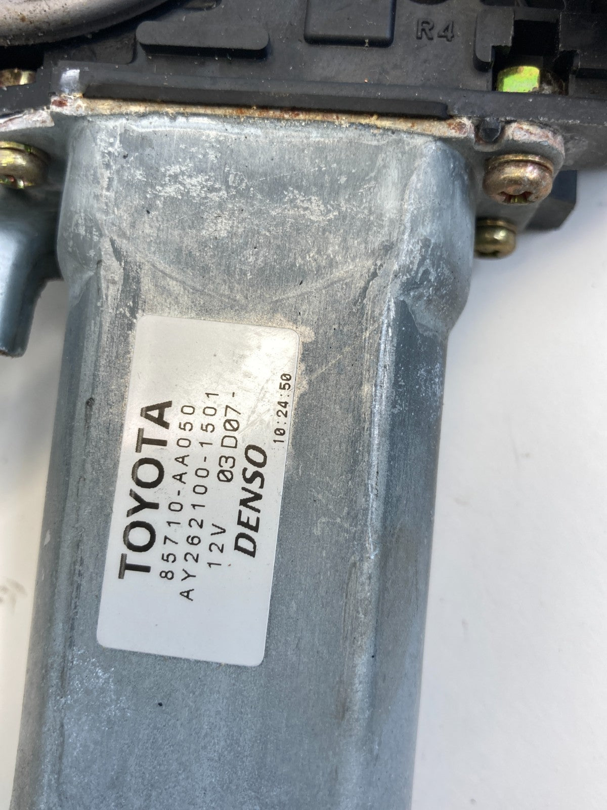 02-06 Toyota Camry Front Right Passenger Door Window Motor Regulator 85710-AA050