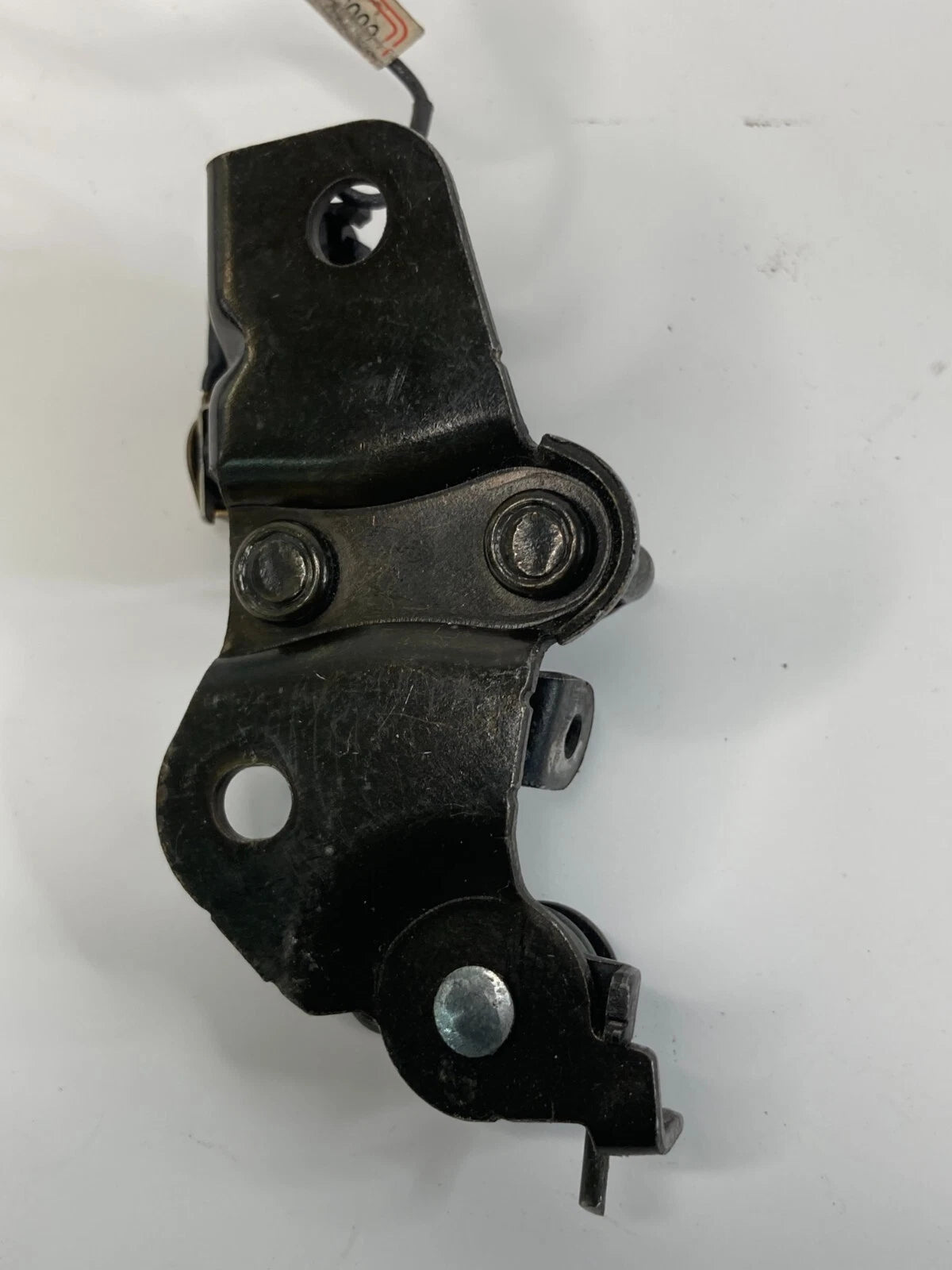 2002-2005 HYUNDAI SONATA HOOD LOCK LATCH PROTECTOR W/ CABLE 93230-39000 OEM