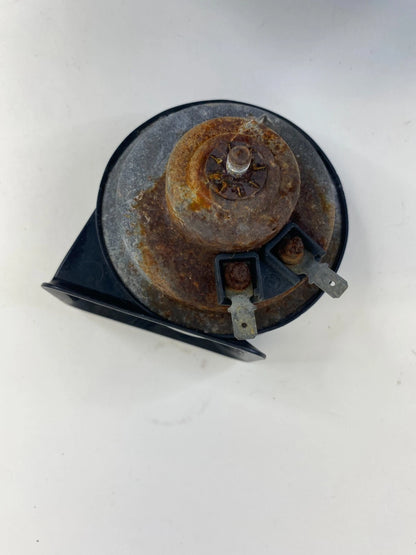 2008-2012 JEEP LIBERTY HORN LOW TONE PITCH ALARM SIREN SIGNAL E30055306 OEM