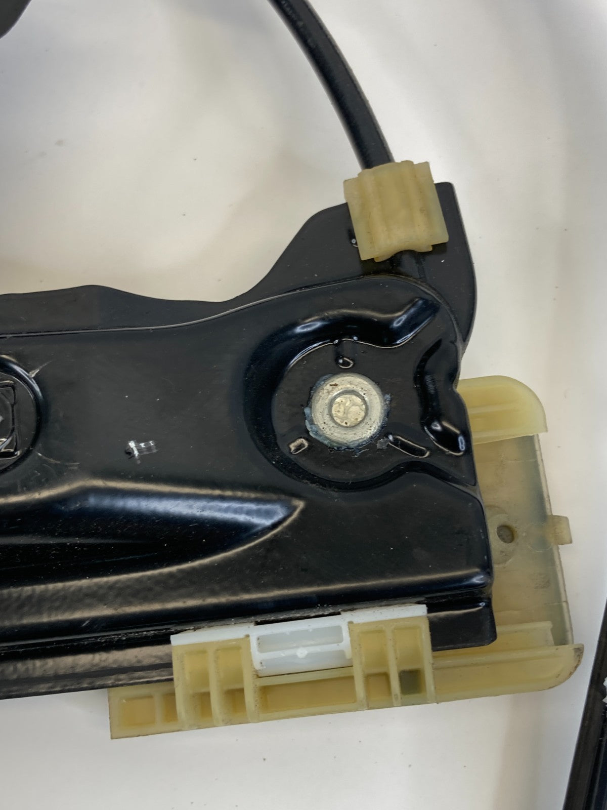 2013-2018 Ford C-MAX Front Left Side Door Window Regulator W/ Motor OEM