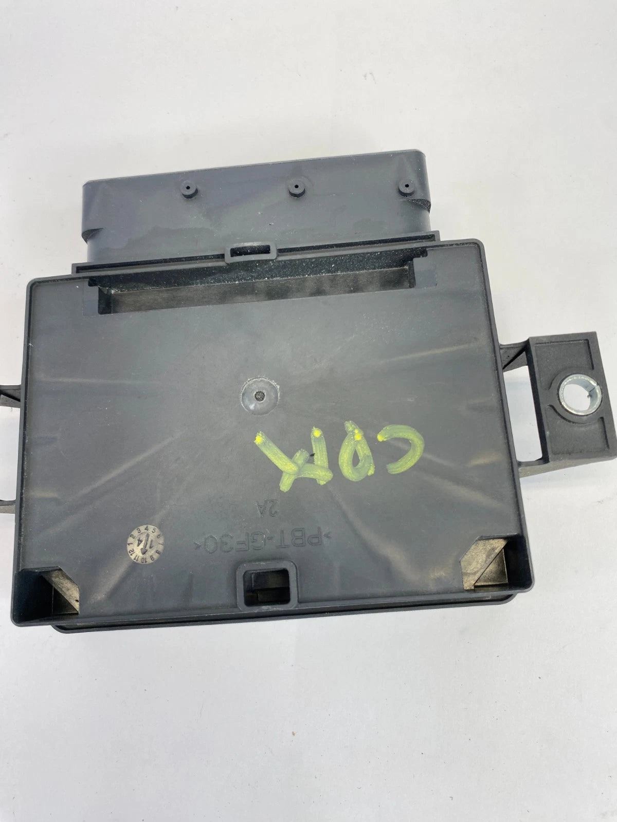2015 2016 CHRYSLER 200 PARK PARKING BRAKE CONTROL MODULE UNIT 68258697AA OEM
