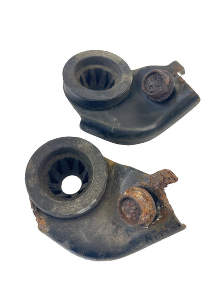 2012 12 NISSAN CUBE BASE RADIATOR MOUNT SUPPORT BRACKET SET PAIR OEM