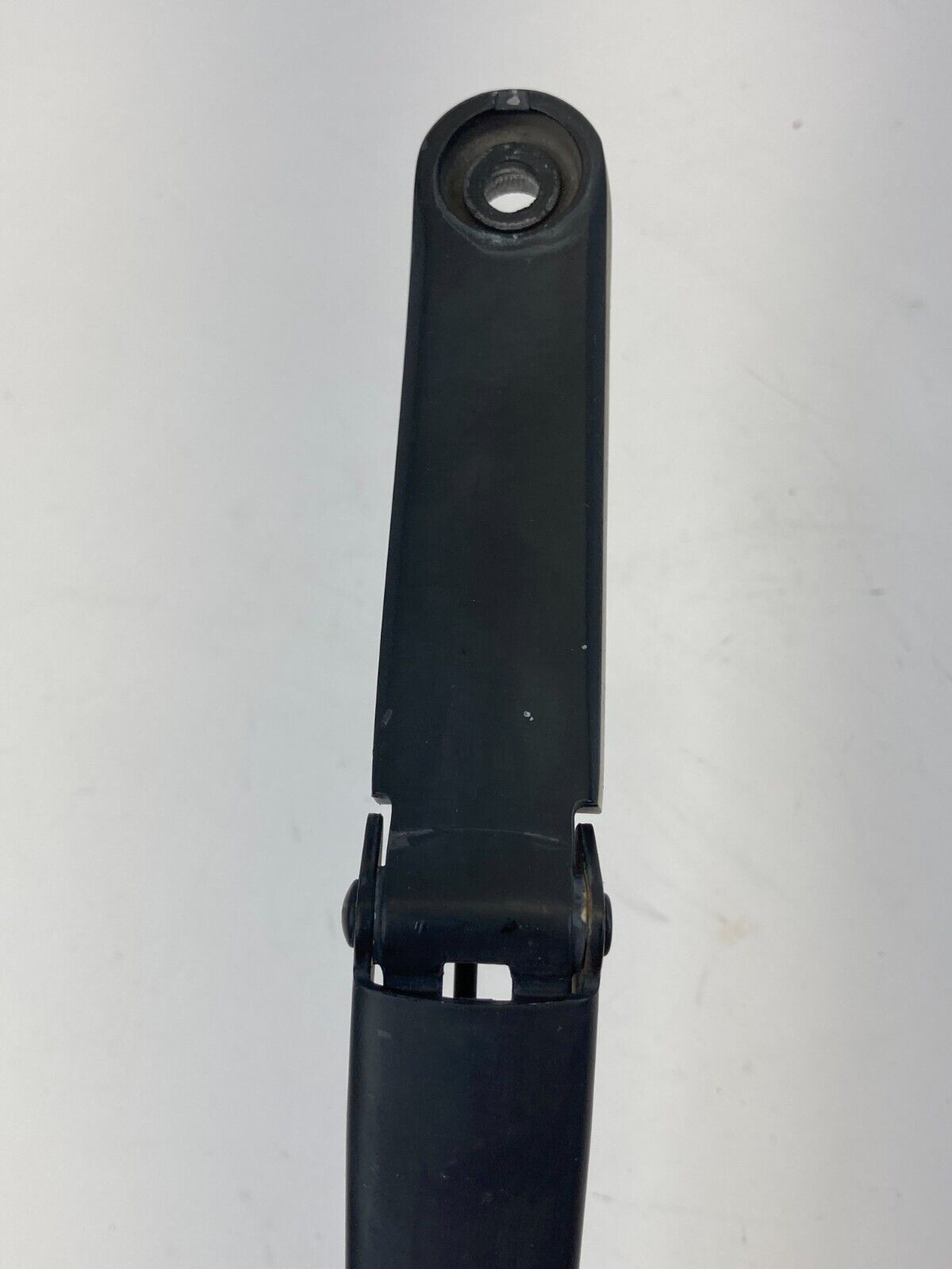 2009-2012 Volkswagen CC Front Right Passenger Side Windshield Wiper Arm OEM