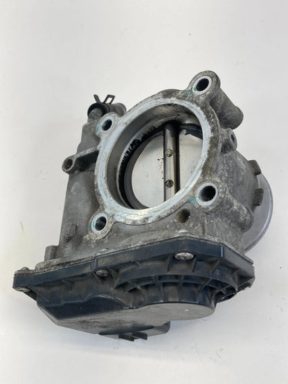 2013 13 Hyundai Elantra GT 1.8L Throttle Body Throttle Valve 35100-2E400 OEM