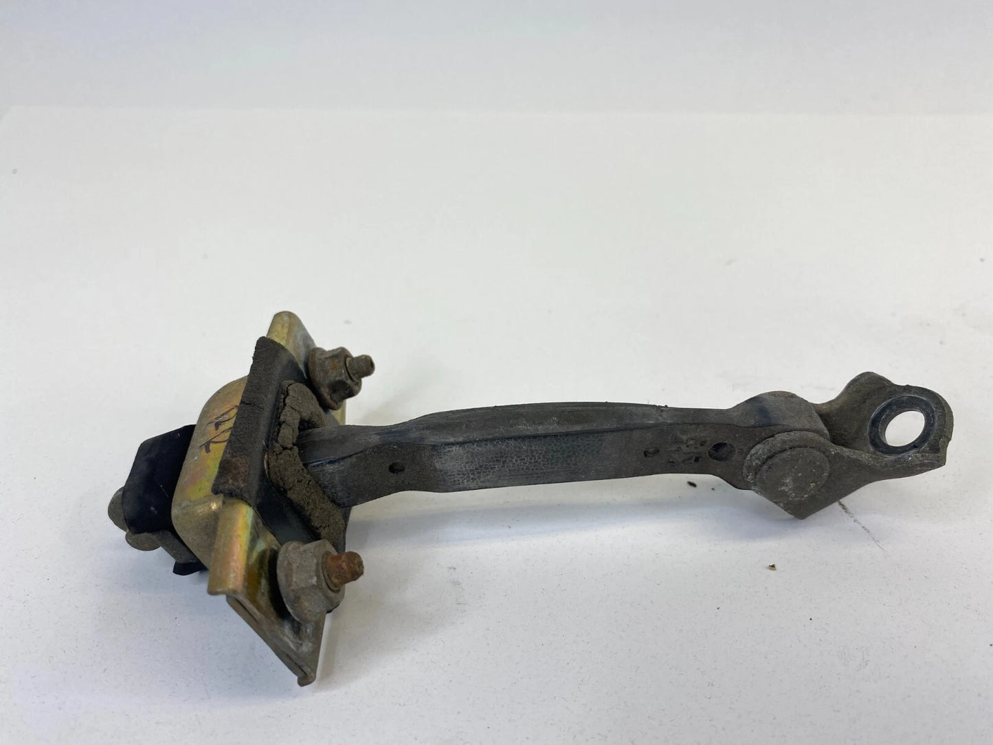1997-2001 TOYOTA CAMRY REAR RIGHT PASSENGER SIDE DOOR CHECK STOP STOPPER DETENT