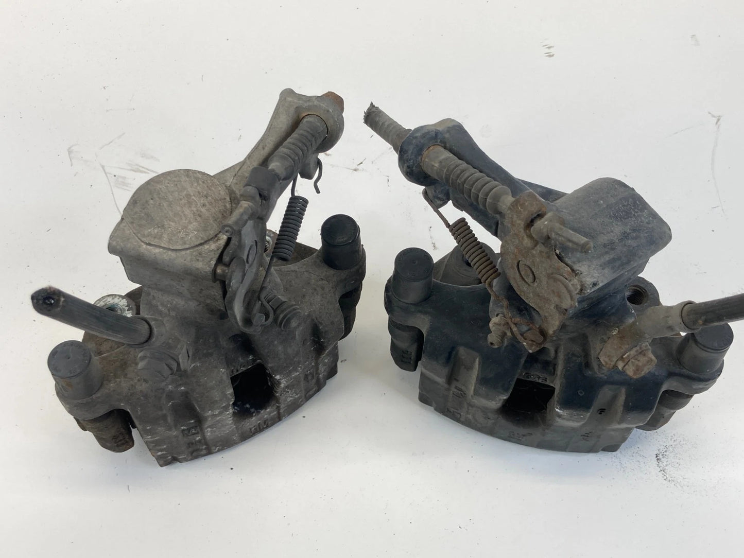 05-11 SAAB 9-3 9-3x 2.0 REAR LEFT DRIVER RIGHT PASSENGER BRAKE CALIPER PAIR SET