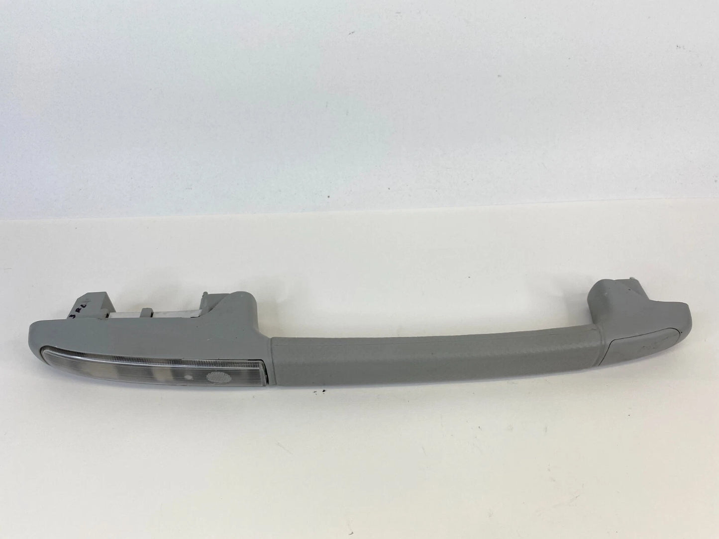 2003-2005 HONDA PILOT REAR LH 2ND ROW INTERIOR GRAB HANDLE W/ READING LIGHT OEM