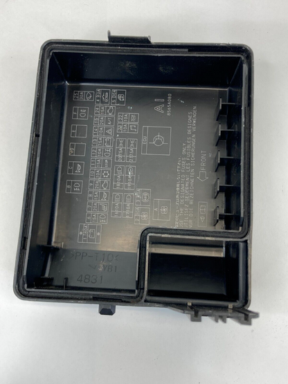 2006-2012 Mitsubishi Galant 3.8L 24V Engine Fuse Box Relay Cover Panel 8565A080
