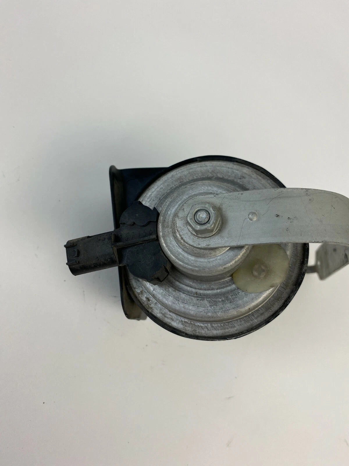 2002 2003 2004 2005 BMW 745I 745LI STEERING WHEEL LOW TONE HORN PITCH SIREN OEM