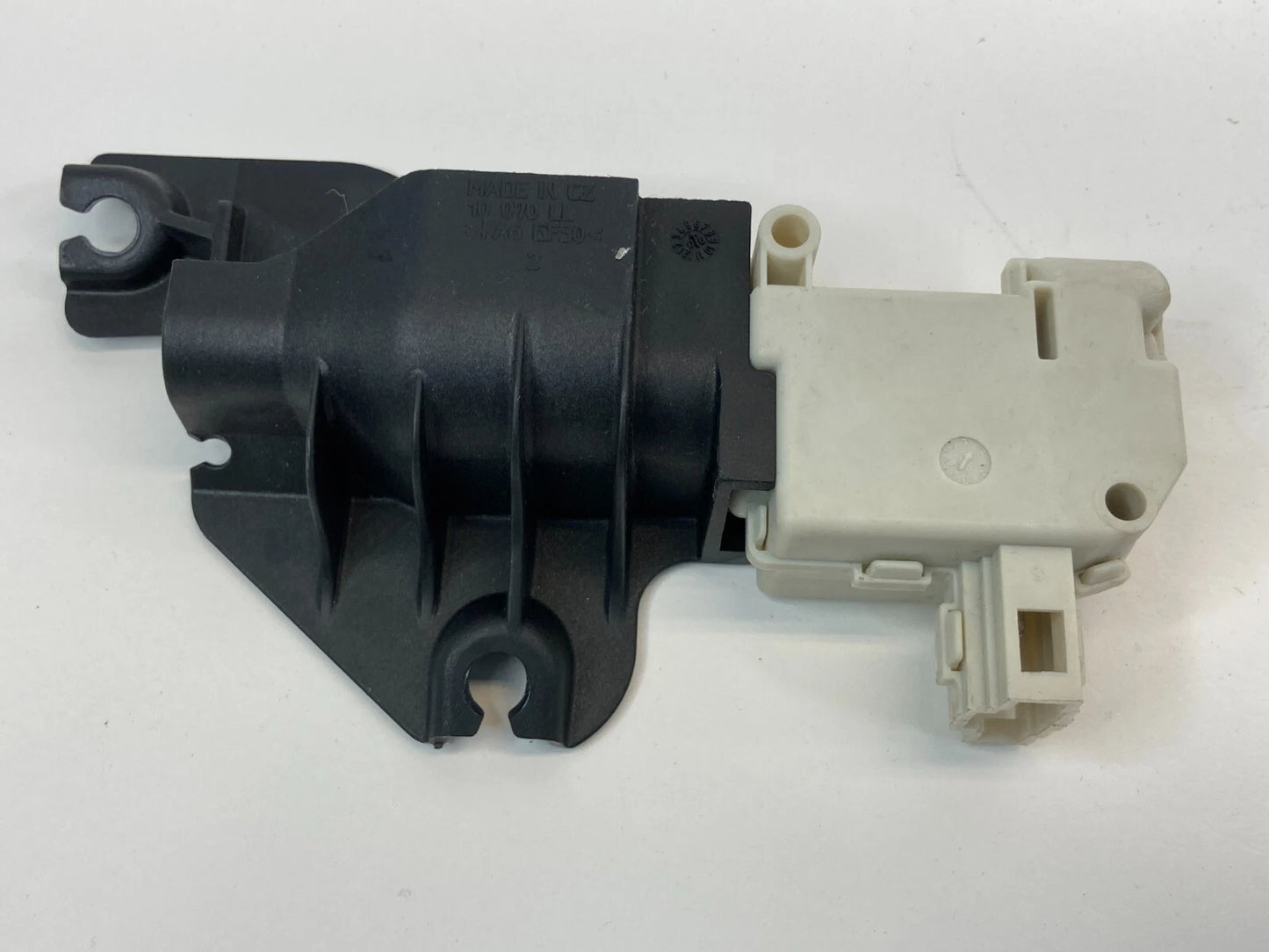 05-11 AUDI A6 QUATTRO GLOVE BOX DOOR RELEASE ACTUATOR MOTOR UNIT 3B0959782A OEM