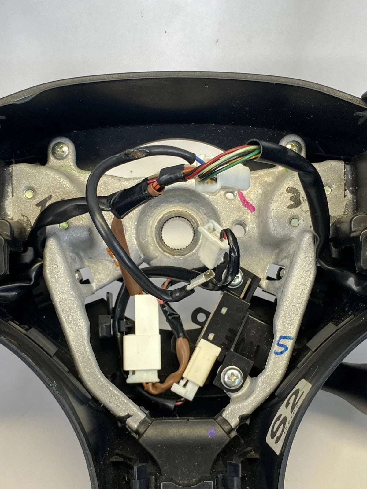 2006-2012 LEXUS IS250 STEERING WHEEL & AUDIO CONTROL SWITCHES W/ SHIFT PADDLES