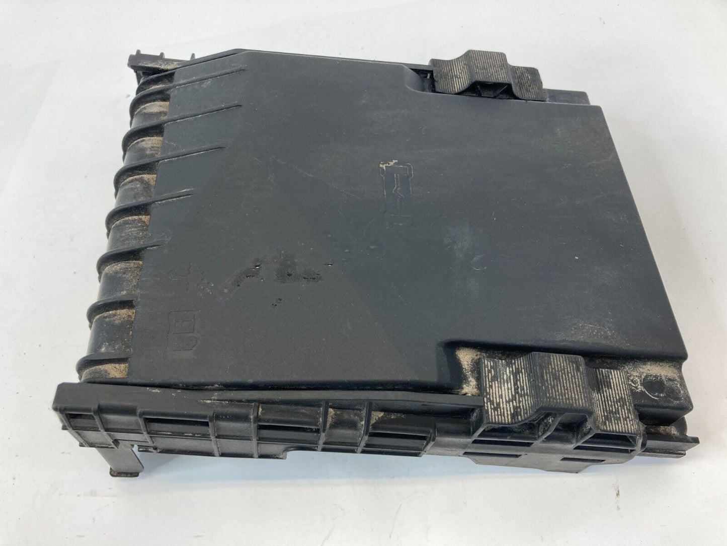 2009-2017 Volkswagen Tiguan 2.0L Engine Relay Fuse Box Lid Cover 1K0937132G