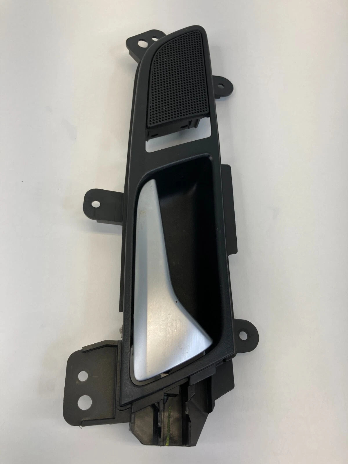 2012-2015 VOLKSWAGEN PASSAT REAR RIGHT SIDE INTERIOR DOOR HANDLE 561839114 OEM