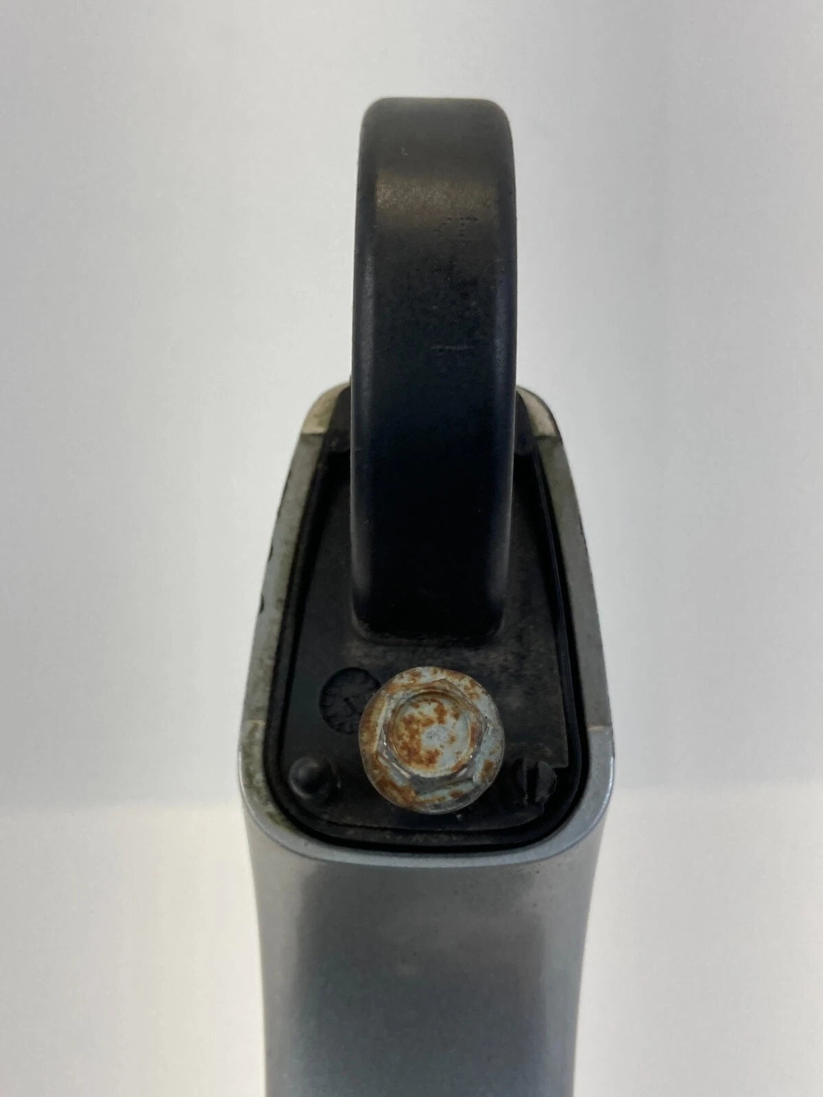 2005-2010 CHRYSLER 300 REAR RIGHT SIDE EXTERIOR DOOR HANDLE 0WE82TRMAF OEM